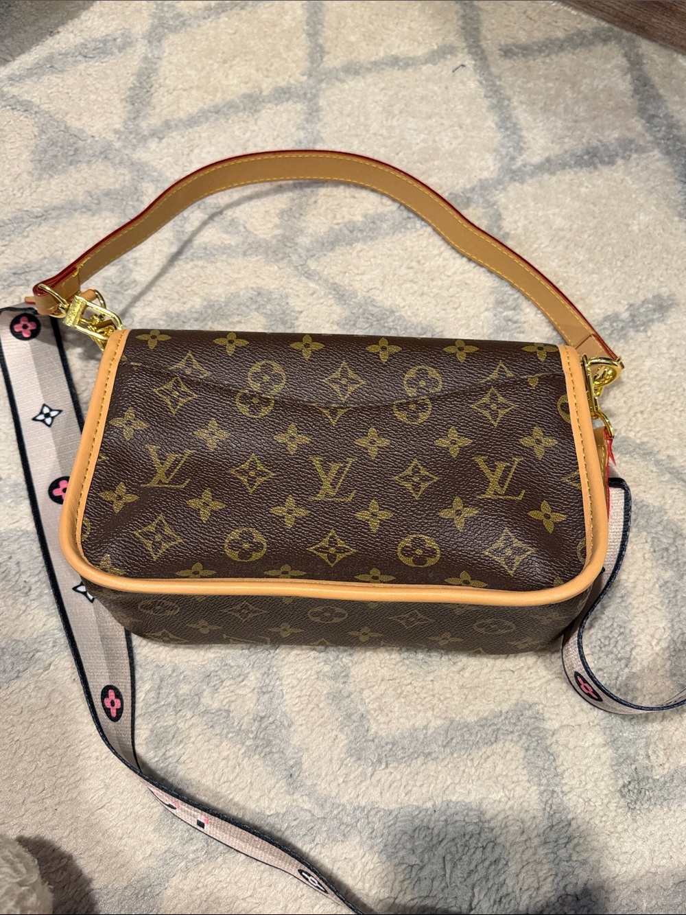 Designer Inspired Diane Bag - Picture 3 of 12